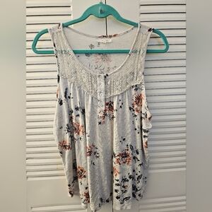 Maurices Gray Floral Lace Tank Top - Size Large